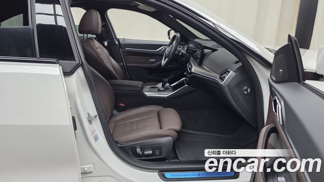 BMW i4 2023 — photo 17