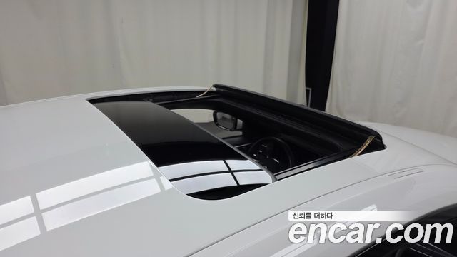 BMW i4 2023 — photo 25