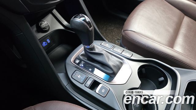 Hyundai Santafe 2018 — photo 9