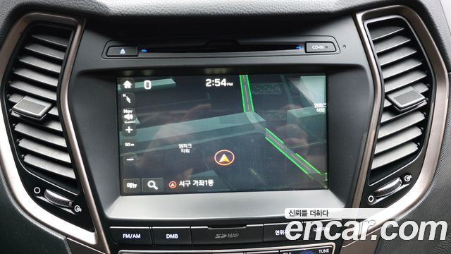 Hyundai Santafe 2018 — photo 14