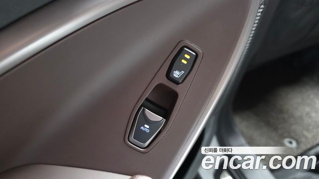Hyundai Santafe 2018 — photo 19