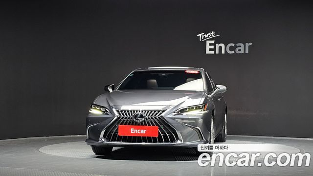 Lexus ES 2025 — photo 3