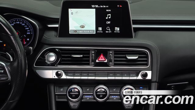Genesis G70 2018 — photo 14