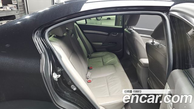 Honda Civic 2012 — photo 11