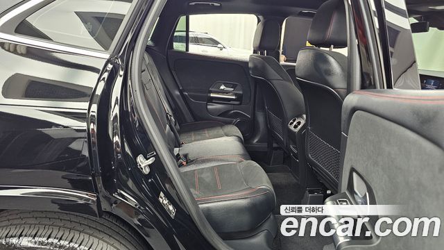 Mercedes-Benz GLA-Class 2026 — photo 18