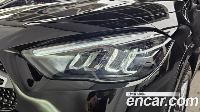 Mercedes-Benz GLA-Class 2026 — photo 8