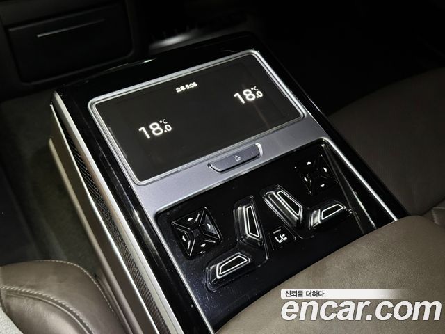 Audi S8 2020 — photo 12