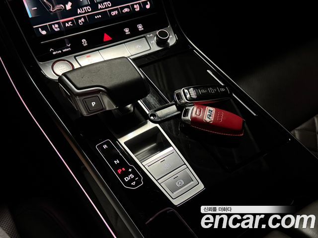 Audi S8 2020 — photo 17