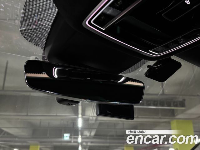 Audi S8 2020 — photo 18