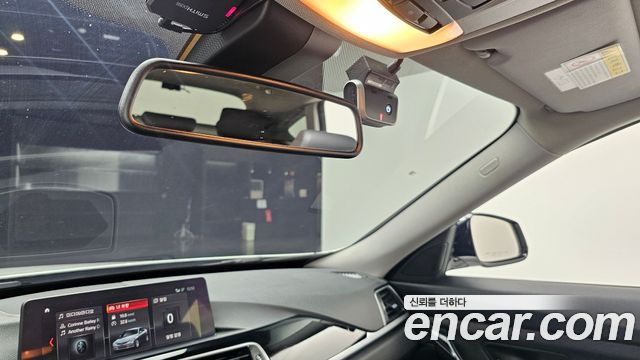 BMW Gran Turismo 2020 — photo 31