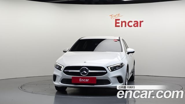 Mercedes-Benz A-Class 2019 — photo 3