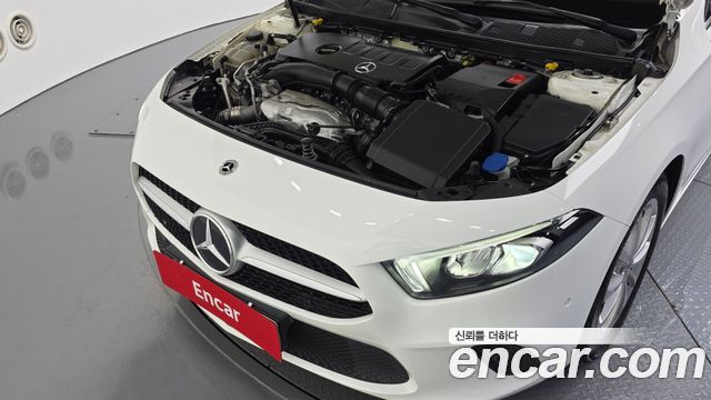 Mercedes-Benz A-Class 2019 — photo 6
