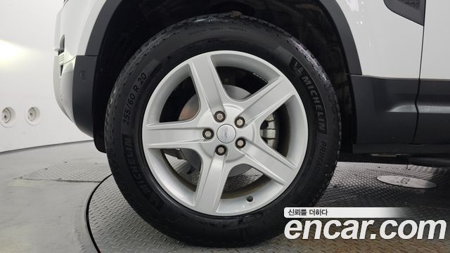 Land Rover Defender 2022 — photo 5