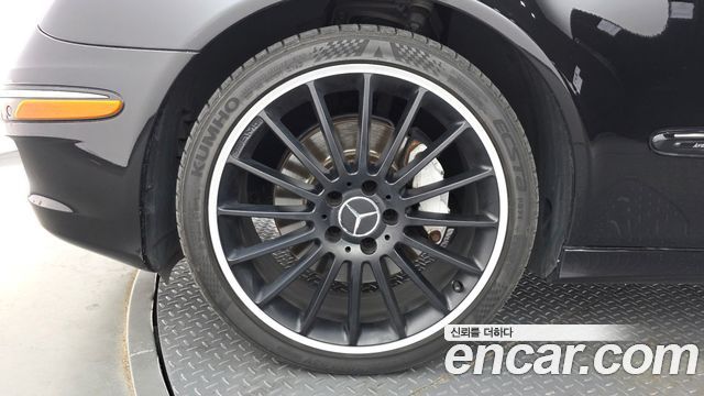 Mercedes-Benz E-Class 2008 — photo 5