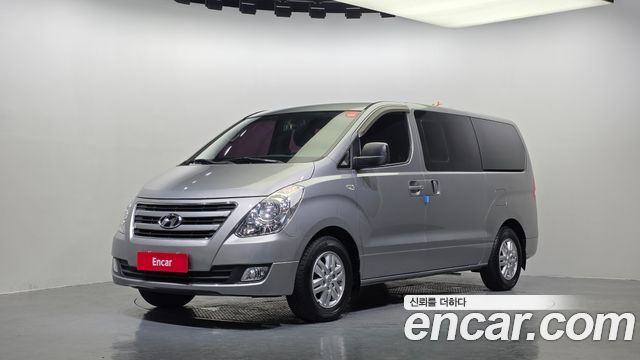 Hyundai Starex 2018 — photo 1