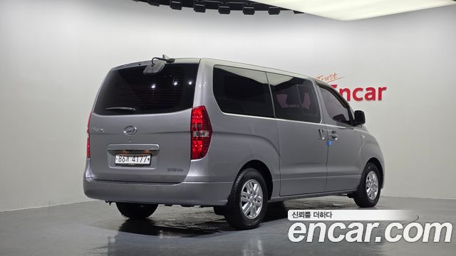Hyundai Starex 2018 — photo 2