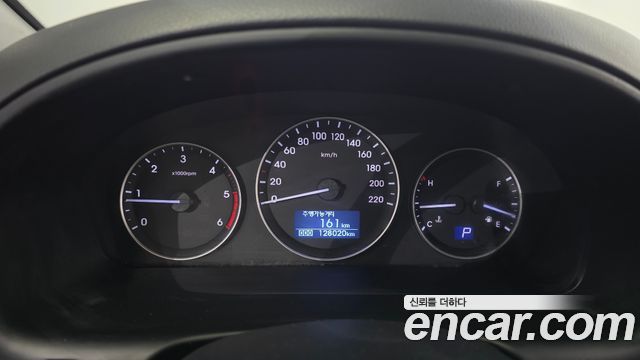 Hyundai Starex 2018 — photo 8