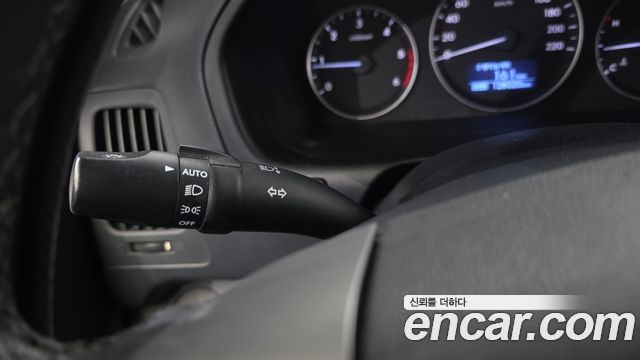 Hyundai Starex 2018 — photo 14