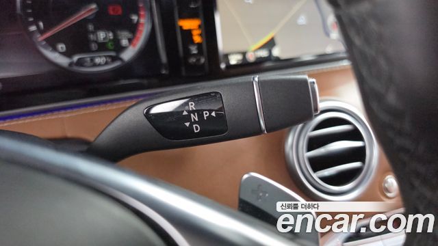Mercedes-Benz S-Class 2015 — photo 9