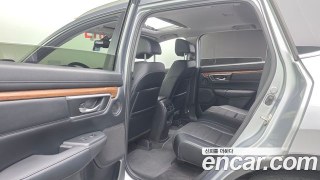 Honda CR-V 2017 — photo 17