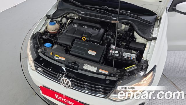 Volkswagen Polo 2015 — photo 6