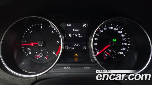 Volkswagen Polo 2015 — photo 8