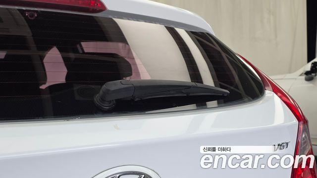 Hyundai Accent 2013 — photo 19