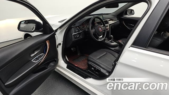 BMW 3-Series 2015 — photo 10
