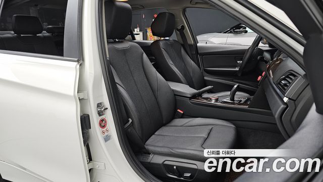 BMW 3-Series 2015 — photo 11