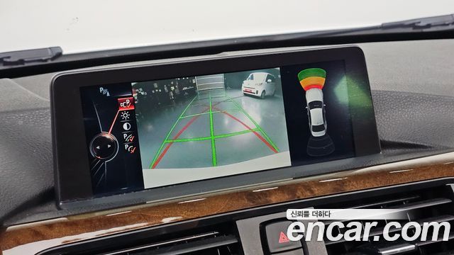 BMW 3-Series 2015 — photo 16