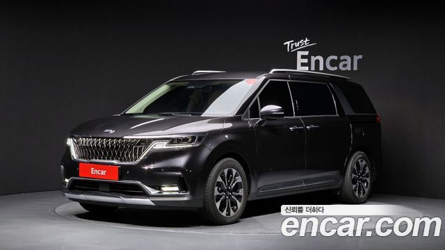 Kia Canival 2021 — photo 1
