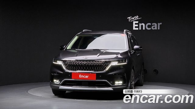 Kia Canival 2021 — photo 3