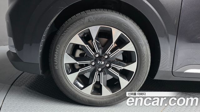 Kia Canival 2021 — photo 5