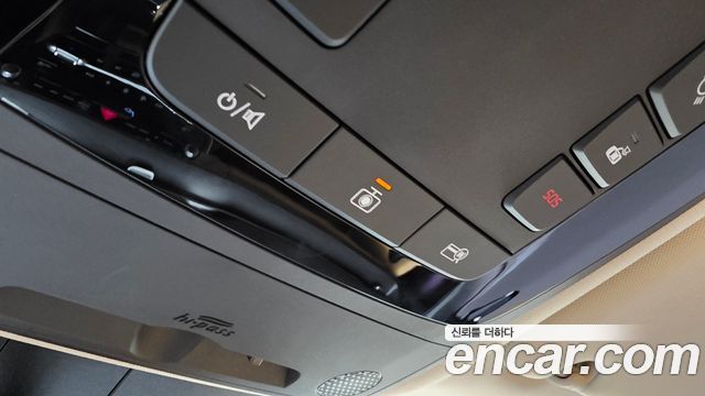 Kia Canival 2021 — photo 25