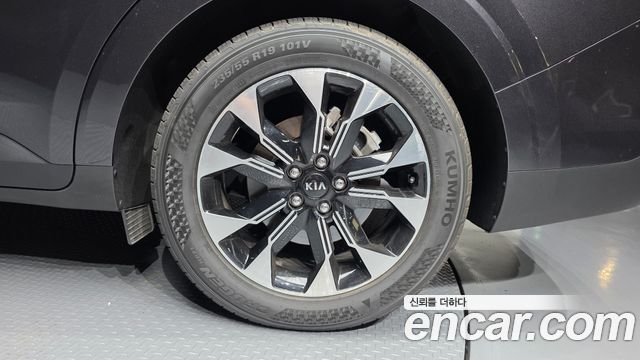Kia Canival 2021 — photo 7