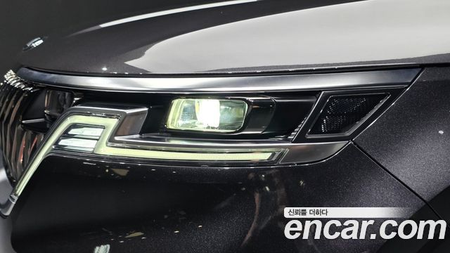 Kia Canival 2021 — photo 8