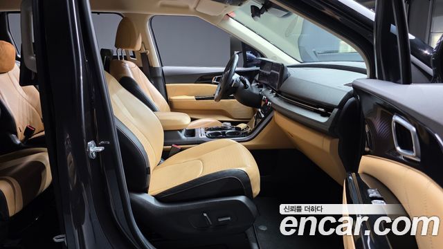 Kia Canival 2021 — photo 16