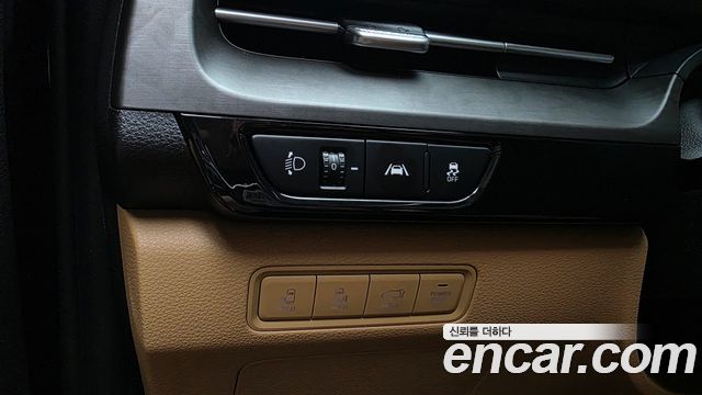 Kia Canival 2021 — photo 27