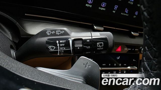 Kia Canival 2021 — photo 29