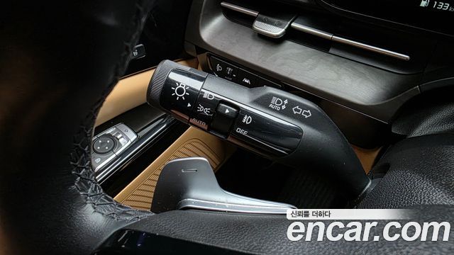 Kia Canival 2021 — photo 36