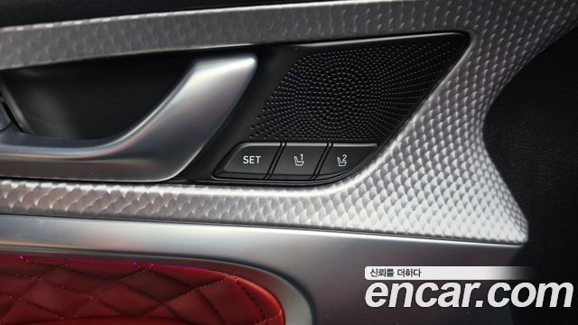 Genesis G70 2022 — photo 35