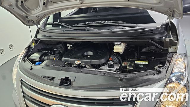 Hyundai Starex 2017 — photo 6
