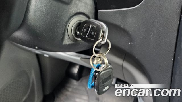 Hyundai Starex 2017 — photo 22