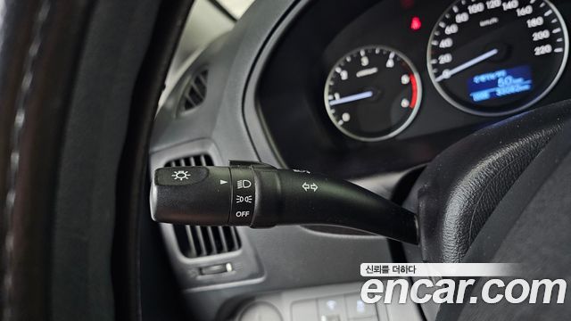 Hyundai Starex 2017 — photo 24