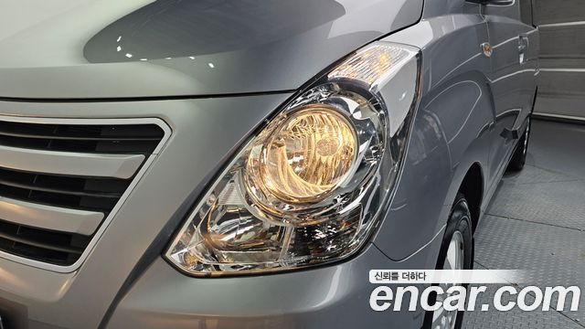 Hyundai Starex 2017 — photo 8
