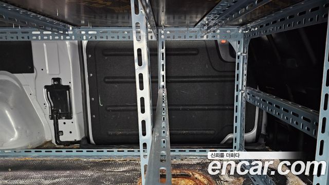 Hyundai Starex 2017 — photo 15