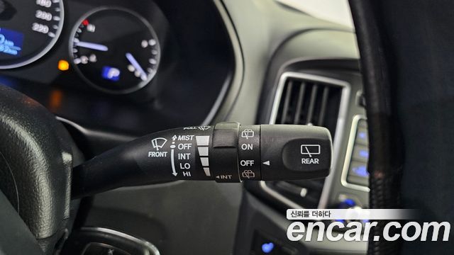 Hyundai Starex 2017 — photo 29