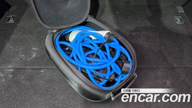 Hyundai Ioniq 2017 — photo 20