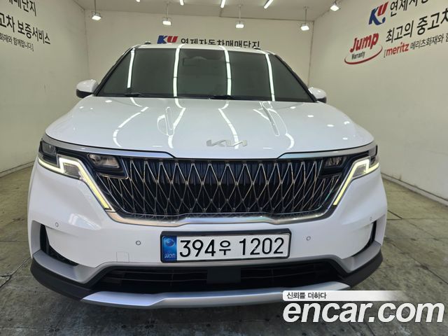 Kia Canival 2023 — photo 2