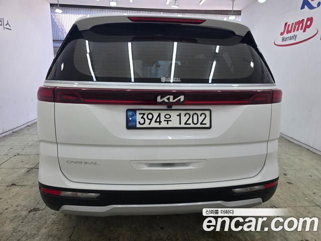 Kia Canival 2023 — photo 5